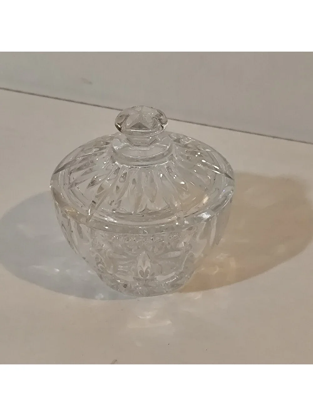vintage crystal sugar bowl with lid Excellent Condition